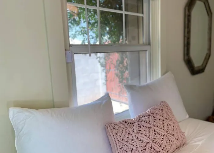 Quaint Historic In Downtown Phoenix