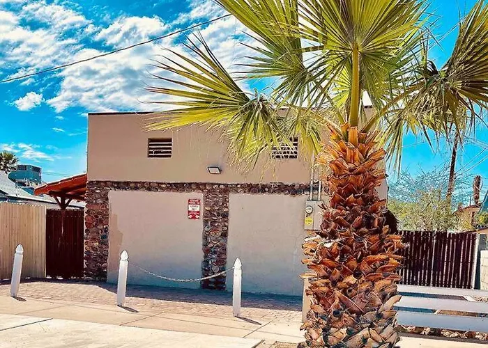 Quaint Historic In Downtown Holiday home *